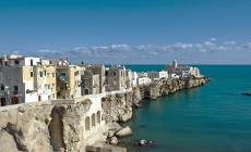 Il bianco,  il verde e il blu: tutti i colori del Gargano