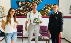 Perde un Rolex da 15mila euro: glielo riportano