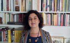 La "Storia al contrario" di Francesca De Sanctis sulle Terrazze del Teatro Due