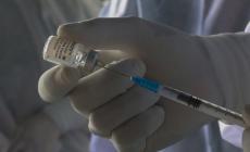 Pfizer chieder&agrave; presto l'autorizzazione per la  terza dose