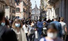 Covid, focolaio a Roma dopo un evento in un locale all'aperto 