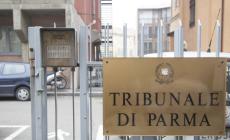 Marito violento si ravvede, l'ex moglie intercede per lui