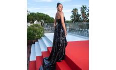 Kat Graham, star della serie The Vampire Diaries, veste Pinko sulla Croisette