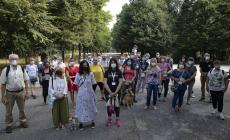Fiori e piante che fanno bene: una passeggiata di salute con gli erboristi in Giardino