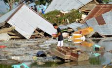 Tsunami in Indonesia, il bilancio delle vittime sale a 384 Foto