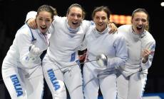 Bordignon d'argento nel sollevamento pesi. Arrivano altri due bronzi: prima Centracchio nel judo, poi le azzurre della spada. Come Federica Pellegrini nessuna mai: quinta finale olimpica di fila nei 200. 