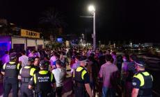 Spagna: coprifuoco a Marbella, la polizia sgombera un porto