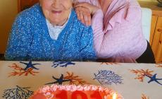 I 101 anni di Ave Brianti, storica maestra e allenatrice di calcio in parrocchia