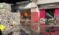 Oppimitti, dopo 24 ore vigili del fuoco ancora ininterrottamente al lavoro