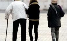 Badanti no vax? Si possono licenziare