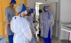A Parma si torna a morire di Covid: deceduta una donna. I nuovi contagi sono 41