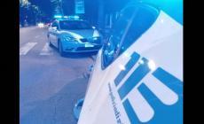 San Lazzaro, 51enne prende a pugni e calci il marito e cerca di buttarlo giù dal balcone: arrestata 