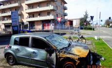 Le foto dei lettori - "Auto abbandonata da mesi alla Crocetta"