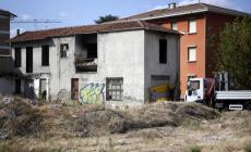 Fiamme nell'edificio abbandonato