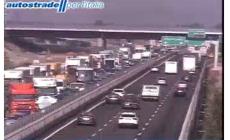 Lavori in corso: 5 km di coda in A1 tra Fidenza e Parma