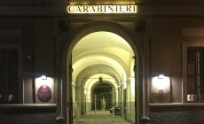 Ruba liquore al supermercato e poi si scaglia contro il vigilante che l'ha sorpreso: arrestato