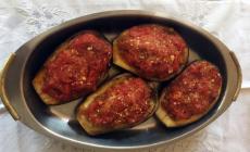 La ricetta - Dalla tradizione le melanzane ripiene