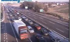 Autostrade intasate per il rientro dal weekend: code in A1 e in A15
