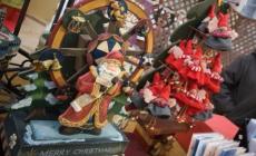 "La spesa per i regali di Natale calerà dell'11,2%"