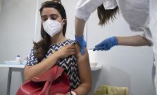 Meschi: «Non c'è un farmaco anti-Covid. Il vaccino è unica barriera al virus»