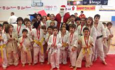 La festa sul tatami dei piccoli judoka