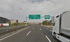 A1, furgone si ribalta nella notte all'altezza di Parma: due feriti, uno è grave
