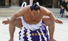 Giappone: star del sumo Hakuho verso il ritiro