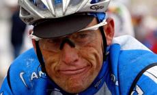 Doping, Armstrong condannato all'oblio: cancellate le sette vittorie al Tour