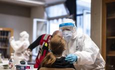 Più casi  positivi alle elementari e medie  Nove classi finiscono in quarantena