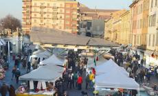 Shopping "bloccato" e festa a metà (con multe) al Tardini