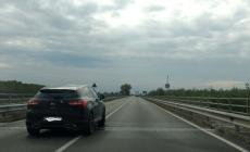 Ponte Verdi, dove il sorpasso (vietato) è una costante - Le foto