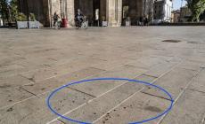 Dalle parole ai pugni: sangue sul piazzale