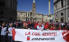 Manifestazione antifascista  dei sindacati a Roma, Landini: "Una piazza di tutti"