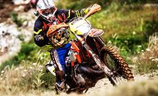 Gara di enduro sullo Sporno, il Cai e Italia Nostra: "Come ferire un territorio"