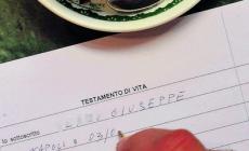 Il testamento olografo è valido, ma il notaio elimina complicazioni
