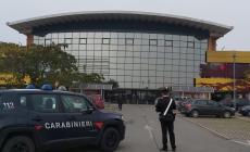 Perde il portafoglio con 2000 euro al supermercato: restituito