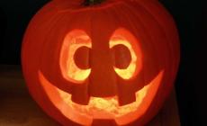 Sindaco del Barese: "Troppi under 12 contagiati, niente Halloween"