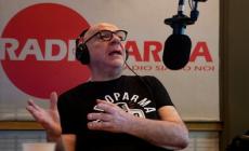 A Natale, saturimetri luccicanti e tamponi decorativi