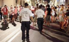 Ordinanza del Comune: stop alcolici dalle 21 alle 7 - Da oggi via alle sanzioni- Intanto monta la polemica