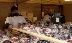 November Porc, prima tappa: a Sissa tantissimi i golosi  - Video