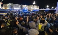 Manifestazioni no Green pass, stretta del Viminale sui centri storici. E a Trieste il focolaio legato al corteo supera i 200 casi