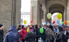 Manifestazione dei  "no-pass"  sotto i voltoni della Pilotta- Video 