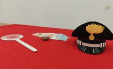Al Parco Ducale con un pezzo di hashish nel cappello: arrestato pusher 51enne. Denunciato un "collega"