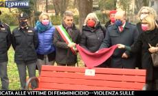 25 novembre, anche Parma grida: "Basta violenza sulle donne" - Video: una mattinata di eventi