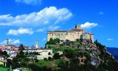 La fortezza di Bardi presa d'assalto