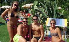 Estate in piscina: scatti dal Molinazzo. C'è anche una vasca per i cani