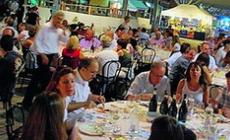 Sapore di mare in piazza Ghiaia