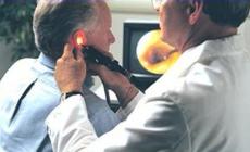 7 mln con problemi di udito, solo il 20% porta l'apparecchio