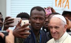 Il Papa benedice il sistema Emilia: "Qui solidarietà e lavoro" 