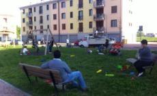 Baganzola: parco giochi con vista rottami. "E i bimbi sono in pericolo"